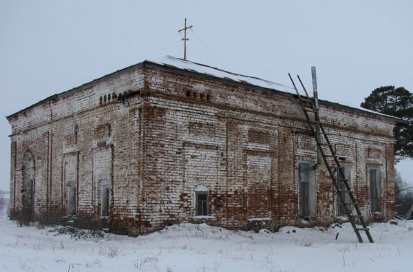 Здание церкви в с. Тораево Моргаушского р-на ЧР